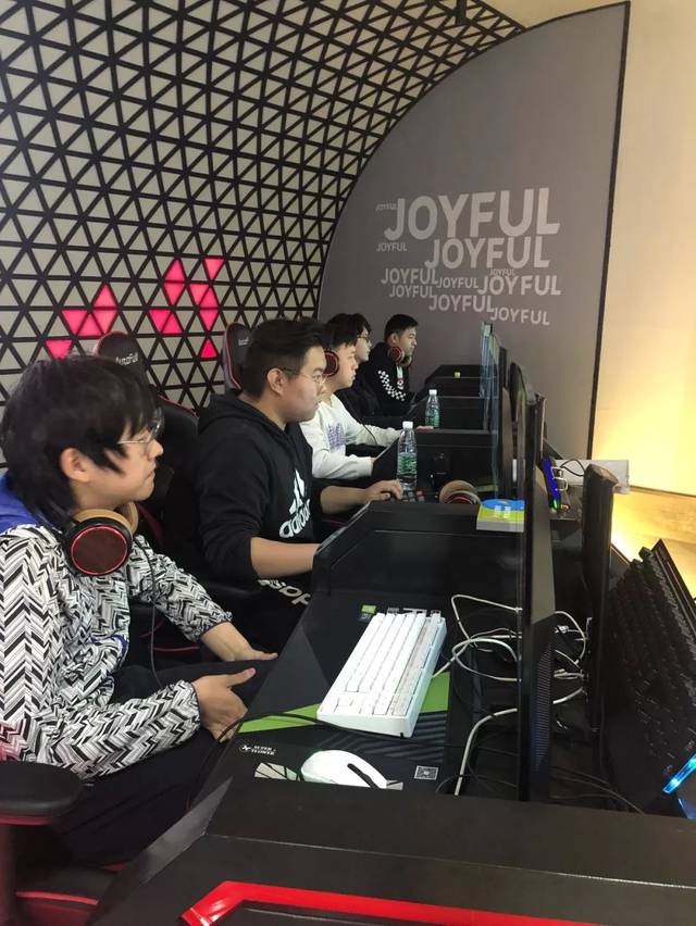 安排和球员 安排和球员