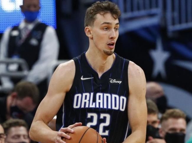 在这样的基 在这样的基