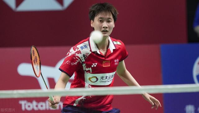 国足需要根 国足需要根